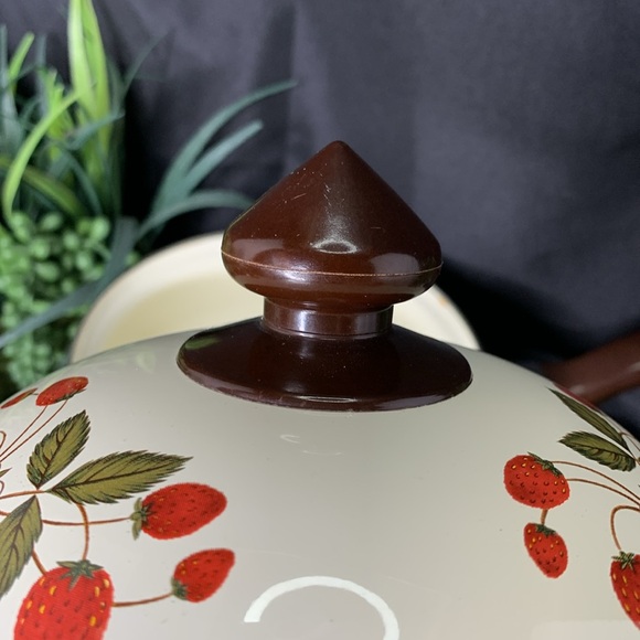 Vintage Sheffield strawberries & cream 1 1/2 quart sauce pan with lid - Picture 6 of 10